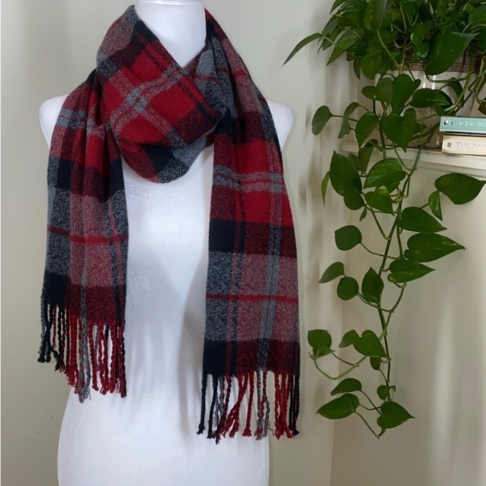 Tartan Plaid Fringe Scarf